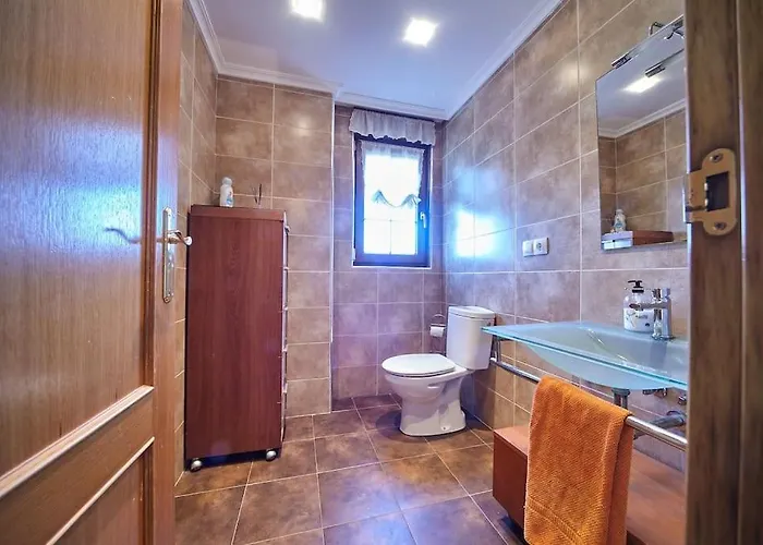 El Balcon De Comillas, Con Jardin *