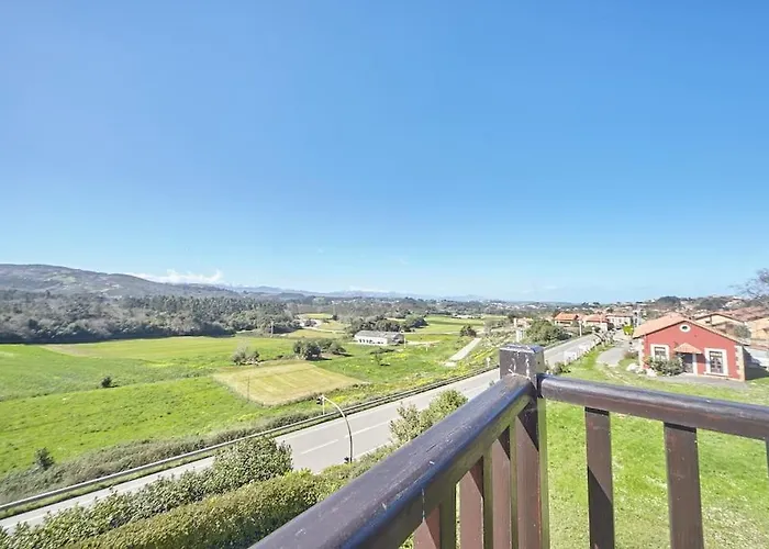 El Balcon De Comillas, Con Jardin Prázdninový dům *